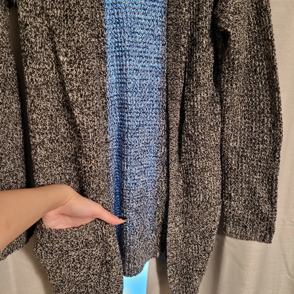 4 Cardigans: - Picture 5 of 13